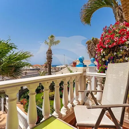 El Mdano With Stunning Pool Views