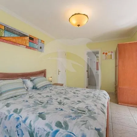 El Mdano With Stunning Pool Views *