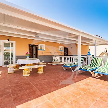 Apartamento El Mdano With Stunning Pool Views *